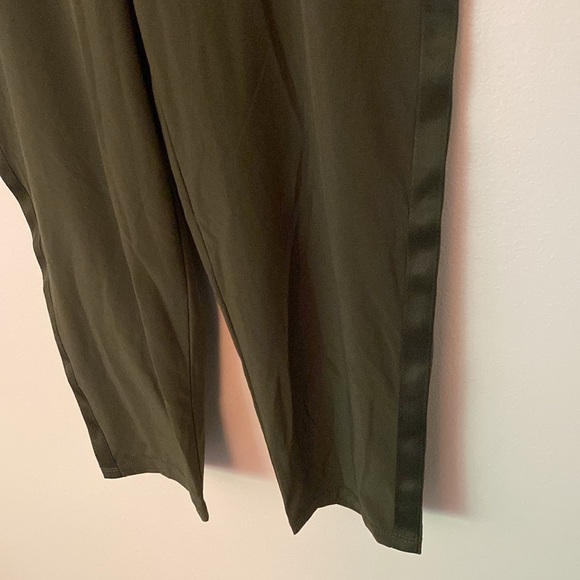 Athleta Nolita Slim Tapered Crop Pant - Picture 7 of 14